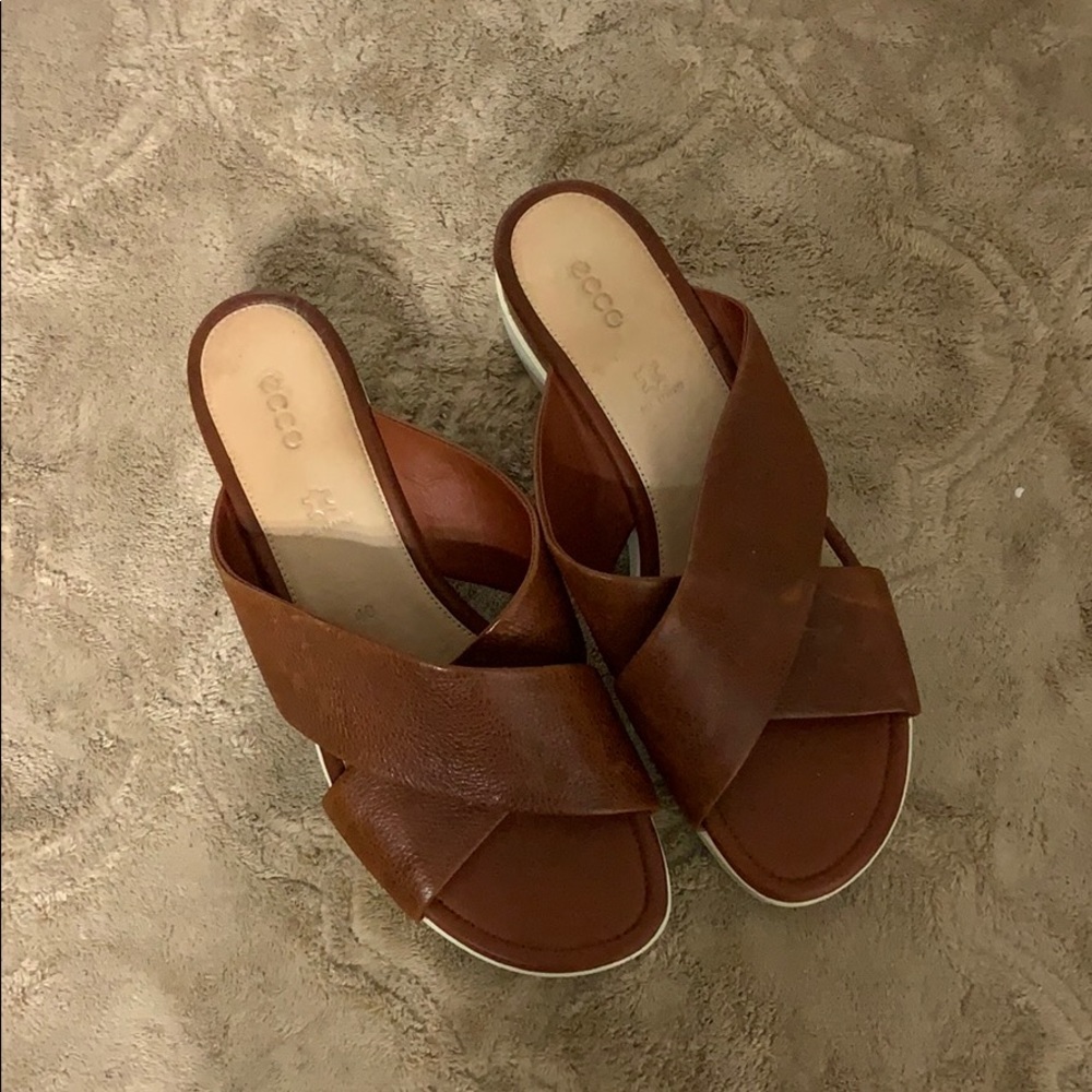 Leather sandals